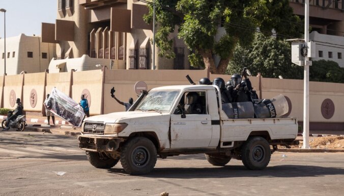 Islāmistu kaujinieki Burkinafaso nogalina 50 civiliedzīvotājus