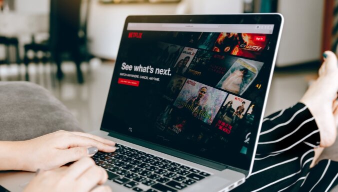 'Netflix' sadarbosies ar 'Microsoft' abonēšanas plāna ieviešanā, kurā būs iekļautas reklāmas