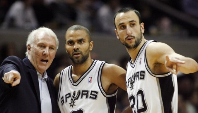 ‘Spurs’ bez grūtībām sasniedz NBA izslēgšanas spēļu konferences pusfinālu