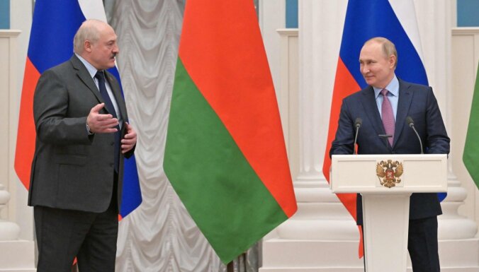 'Facebook' atļaus nāves vēlējumus pret Putinu un Lukašenko