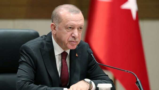 Эрдоган заявил о готовности поговорить с Россией по Сирии "без гнева"