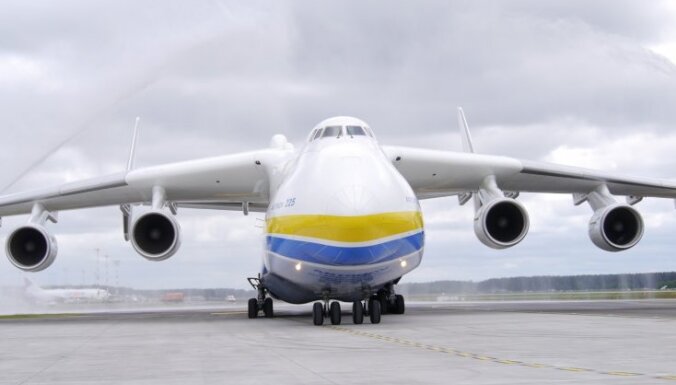 Rīgā ierodas pasaulē lielākā lidmašīna