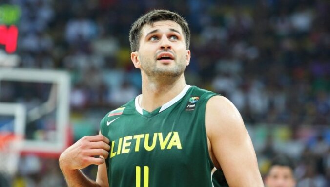 Lietuvas basketbola izlase pārbaudes spēlē zaudē Krievijai