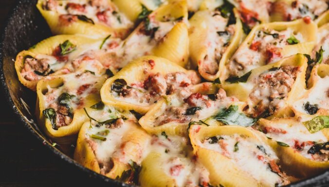 Pildīti pastas gliemežvāki