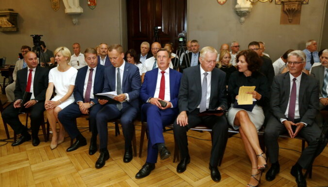 Лембергс: СЗК следует считаться, что партия может стать никому не нужной