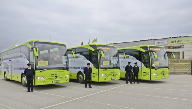 ФОТО: Начали работать бесплатные автобусы airBaltic
