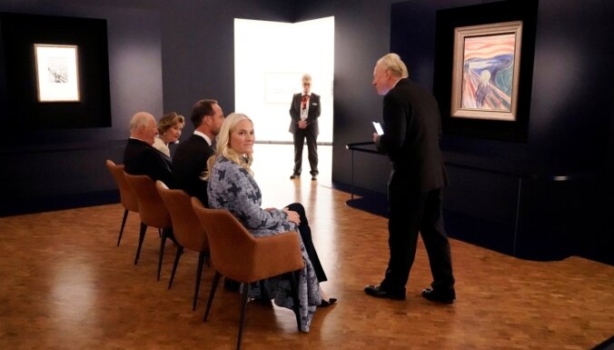 Foto: Norvēģijas karaliskā ģimene atklāj iespaidīgo Munka muzeju Oslo