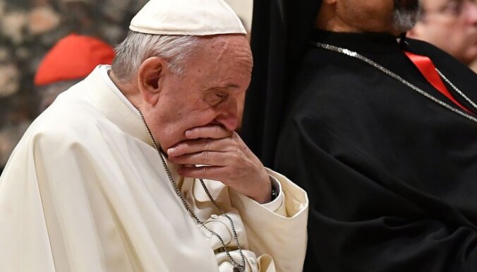 Из-за коронавируса папа Франциск будет проповедовать по видео