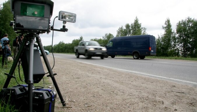 Ceturtdien uz Latvijas ceļiem atgriežas četri fotoradari