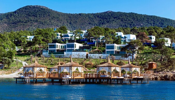 Роскошный курорт в Турции: почему мировые звезды предпочитают отдыхать в Бодруме и сколько стоит поездка туда?