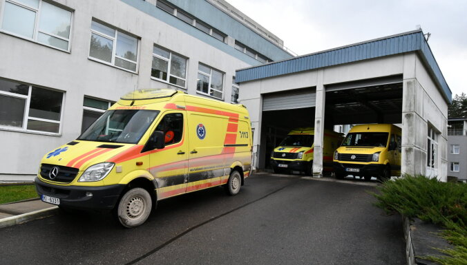Slimnīcās ar Covid-19 kā pamatdiagnozi ārstējas 558 pacienti