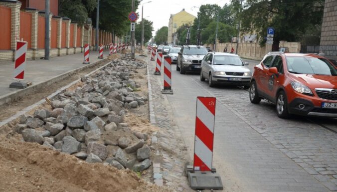 Rīgas dome atteikusies no ieceres būtiski ierobežot satiksmi Krišjāņa Barona ielā