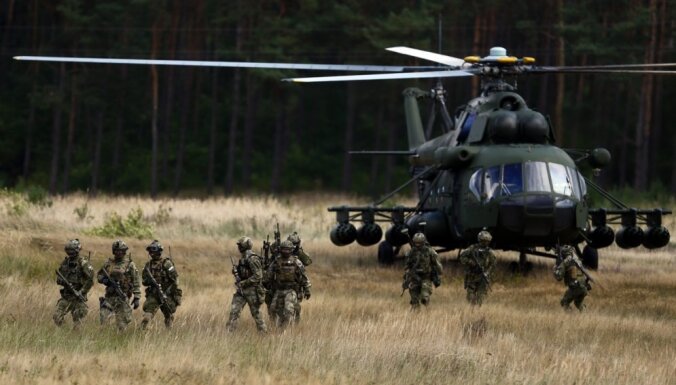 NATO Eiropas dalībvalstis pērn aizsardzībai tērējušas par 3% mazāk