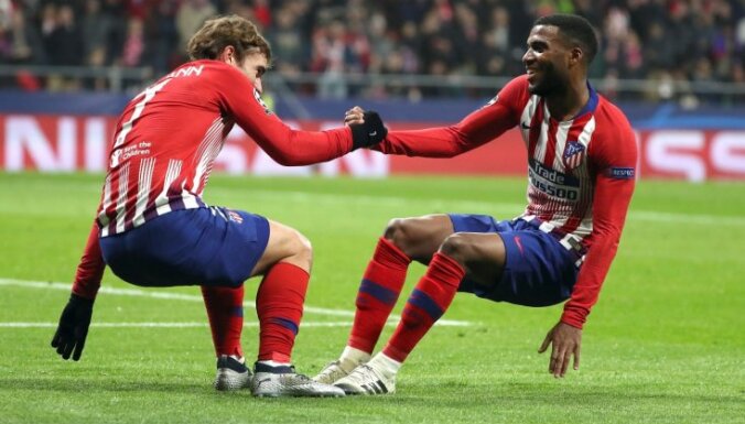 'Atletico', 'Porto' un 'Schalke 04' iekļūst Čempionu līgas 'play off'; PSG gūst svarīgu uzvaru pār 'Liverpool'