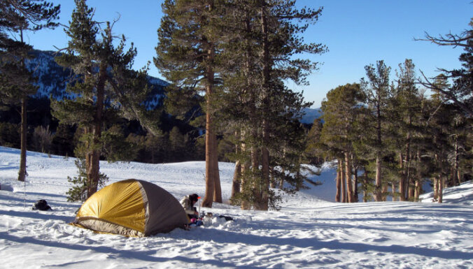 В зимний лес, да с палаткой: Как туристу не замерзнуть на морозе