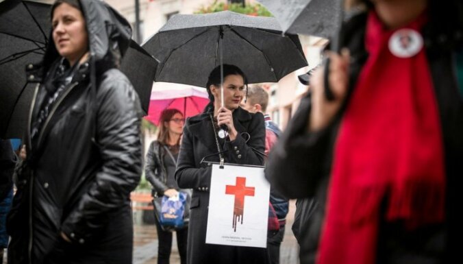 В Польше женщины протестуют против ужесточения закона об абортах