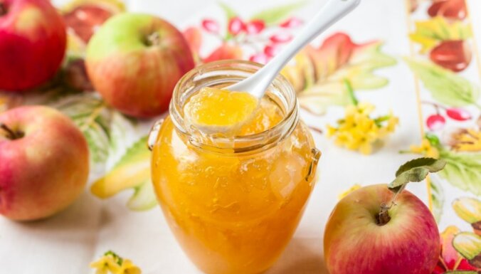 12 idejas, kā konservēt ābolus ziemas krājumiem