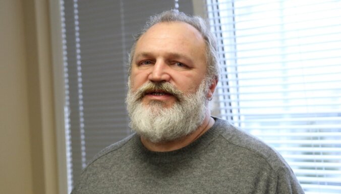 Kaspars Upaciers: Sēru vēsts