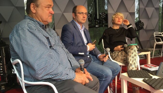 Крым не забыт, Савченко неприемлема, Тимошенко не пропадет. Эксперты про новую украинскую идентичность