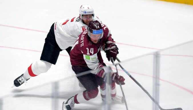 Latvijas hokeja izlasei priekšpēdējā pārbaude pirms PČ Rīgā