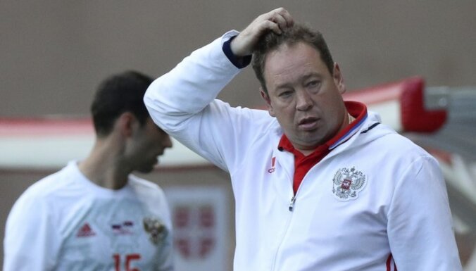The Russian team s head coach Leonid Slutsky