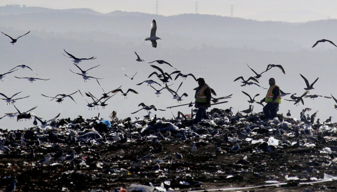Министерство: Рига все же может заключить договор на вывоз мусора на 20 лет