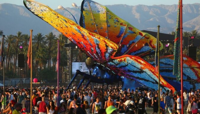 Latviešu mākslinieki vienā festivālā ar 'Guns N' Roses'