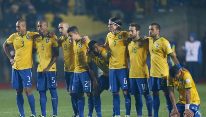 Brazīlijas futbola izlase pārsteidzoši izstājas no 'Copa America' izcīņas ceturtdaļfināla