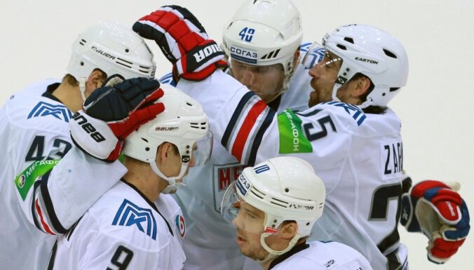Magņitogorskas 'Metallurg' izlīdzina rezultātu KHL finālsērijā