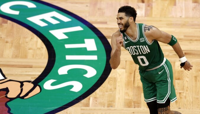 'Celtics' uzvar arī savā laukumā un neļauj 'Heat' sasniegt finālu