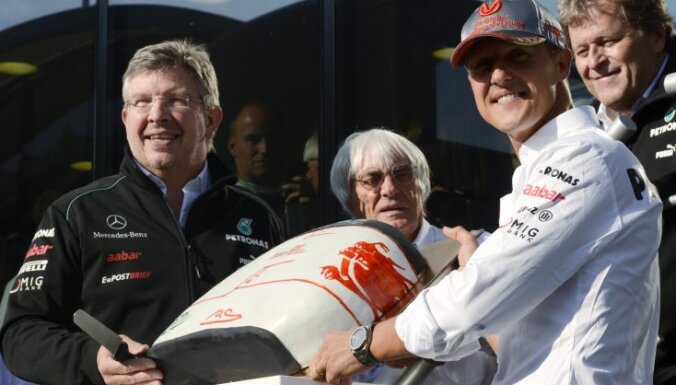 Mercedes Formula Michael Schumacher, boss team Ross Brawn