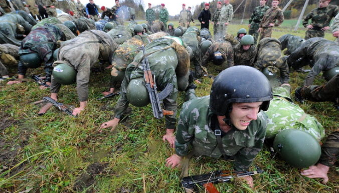 Baltkrievija sākusi 'negaidītas' militārās mācības