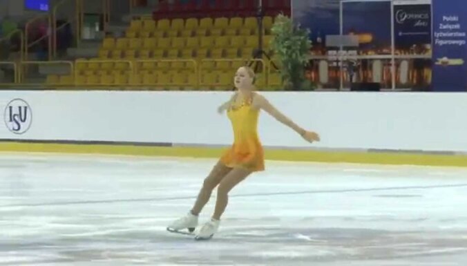 Diana Nikitina, figure skating