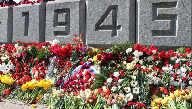 Нацблок и НКП 9 мая будут следить за работой полиции возле памятника Победы
