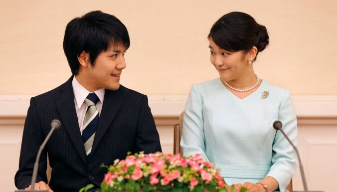 Japānas princese Mako lauž tradīcijas un precēsies ar puisi no tautas
