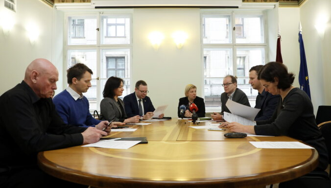 CVK mediķu iniciatīvu parakstu vākšanai Seimas atsaukšanai pievieno esošajai