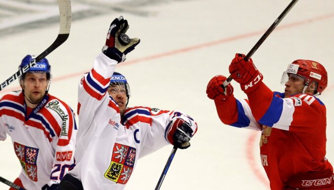 Russia vs Czech Euro Hockey Tour, Vladimir Tkacjov vs Jan Kovar and Petr Vrana
