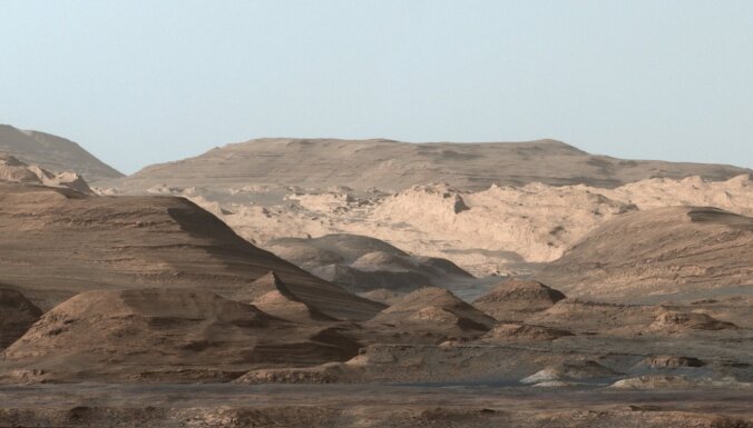 Pētnieki 'sadzinuši pēdas' metānam uz Marsa