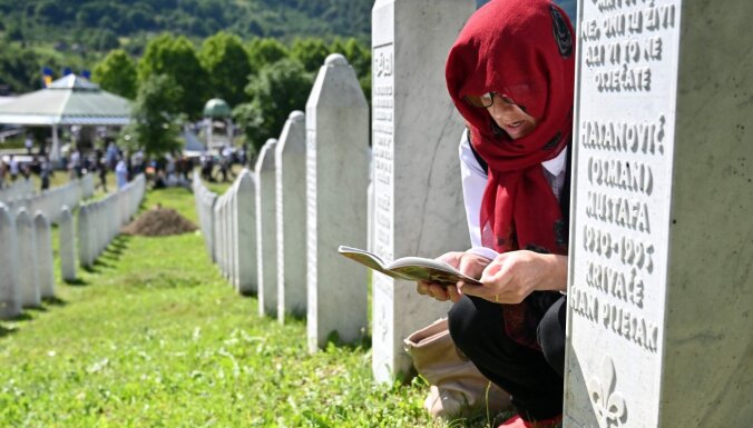 ES amatpersonas Srebreņicas genocīdu nosauc par kaunu Eiropai