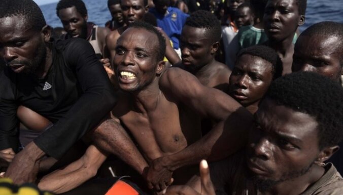 Торговля рабами на рынке в Ливии попала на видео