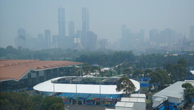 "Это было ужасно": матч Шараповой в Австралии прервали из-за дыма лесных пожаров