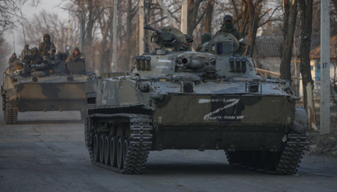 Eksperti prognozē, ka Krievija gatavojas ilgām kaujām Ukrainas dienvidos
