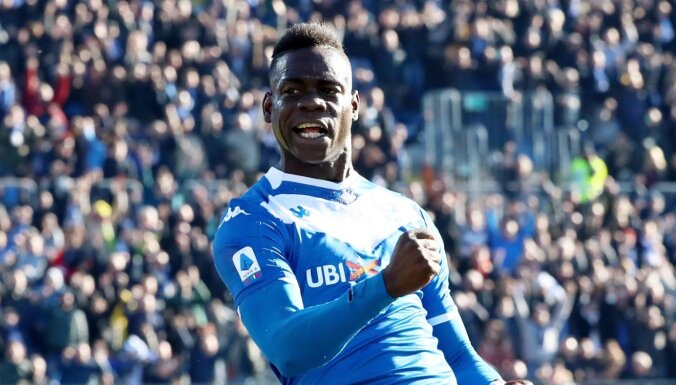 Skandalozais Balotelli karjeru varētu turpināt MLS