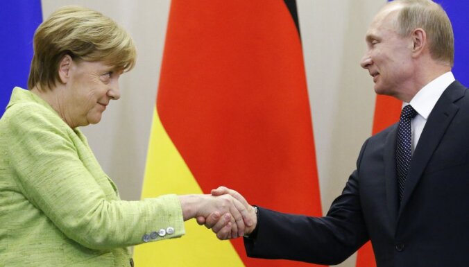 Меркель и Путин обсудили встречу в "нормандском формате"