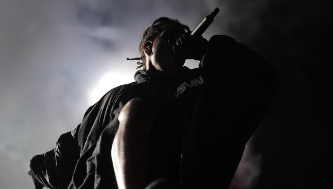Ar ugunīgu ASAP Rocky performanci izskan 'Positivus' festivāls Rīgā. Teksta tiešraides arhīvs