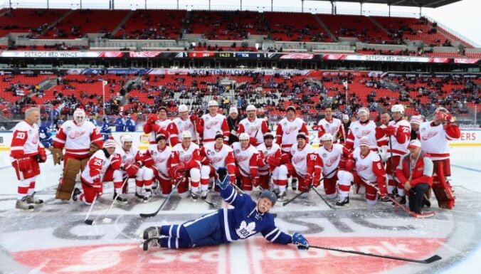Detroit - Toronto, NHL Centennial Classic Alumni Game