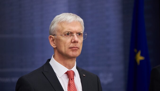 Кариньш: из-за Covid-19 коалиция требует ужесточения контроля въезжающих на территорию Латвии лиц