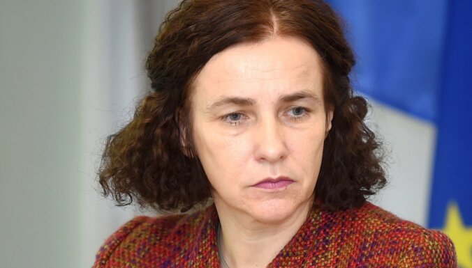 Министр образования Илга Шуплинска готова к возможной отставке и уходу из НКП