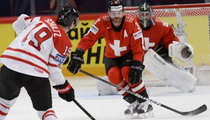 No Šveices hokeja izlases atvadās pieredzējušais aizsargs Voklērs