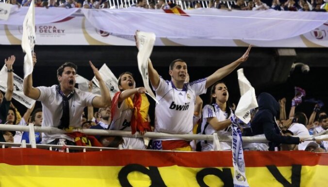 'Real Madrid' fani arvien aktīvāk pauž neapmierinātību